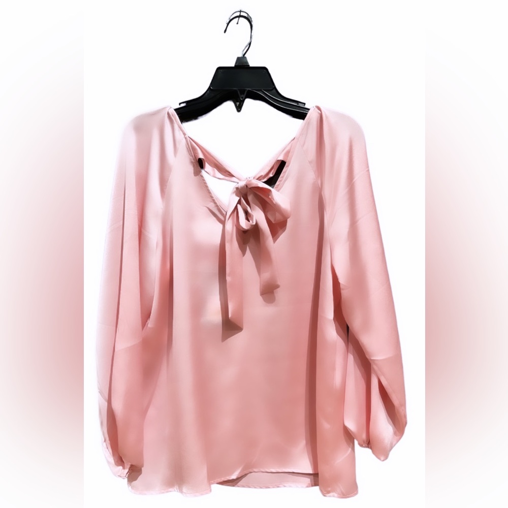 NWT pink top. Size XL.